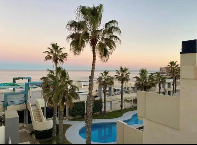 Torrevieja La Mata Primera Linea Playa エクステリア 写真